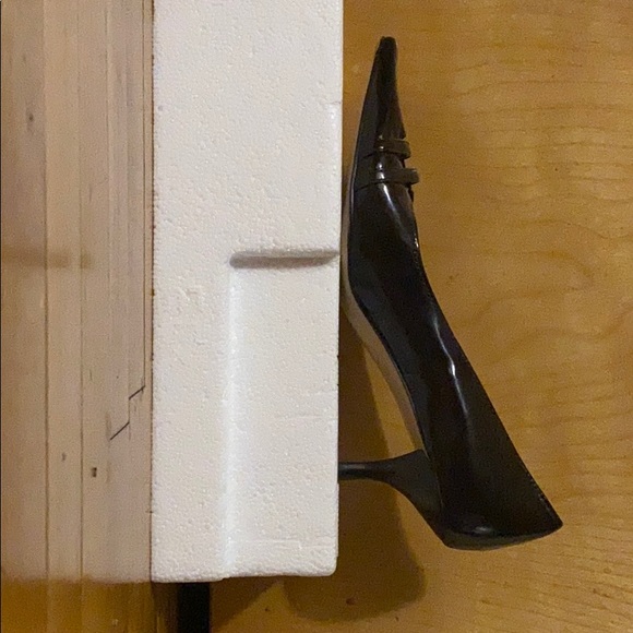 Heels - Picture 2 of 4